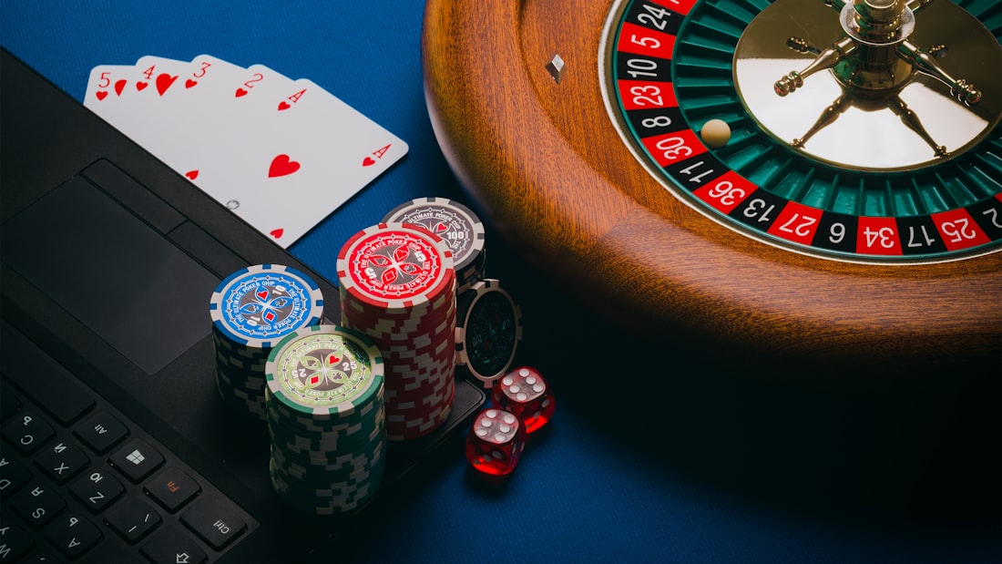 Chip roulette warna-warni
